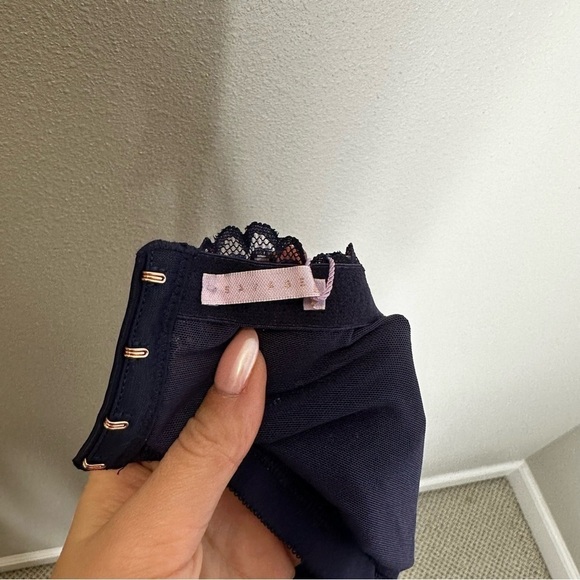 Savage x Fenty Allover Lace Bra Floral Deep Navy Adjustable Size 42DDD Women’s - Picture 12 of 12